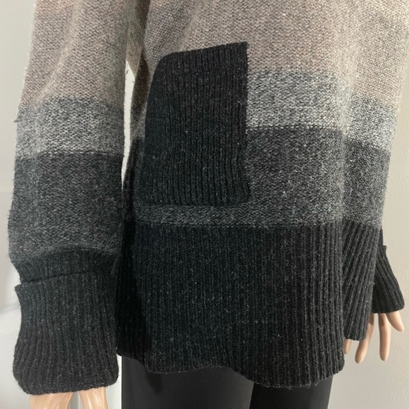 FREE PEOPLE Wool Neutral Color Block Sweater With Pocket & Wide Scoop Neck - Picture 4 of 7